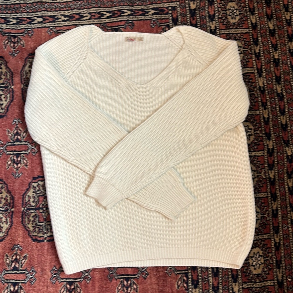 Faherty v-neck sweater